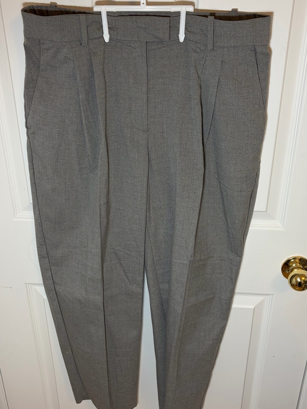 H&M Women's Gray Pleated Dress Trousers
